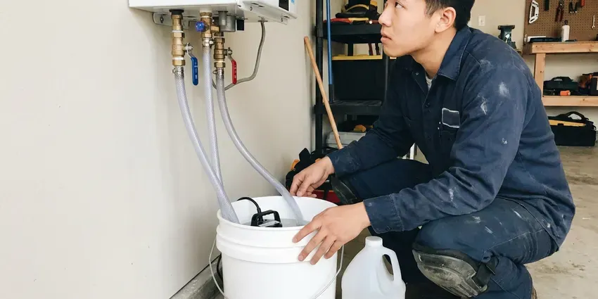 Tankless Water Heater Maintenance in Manchester